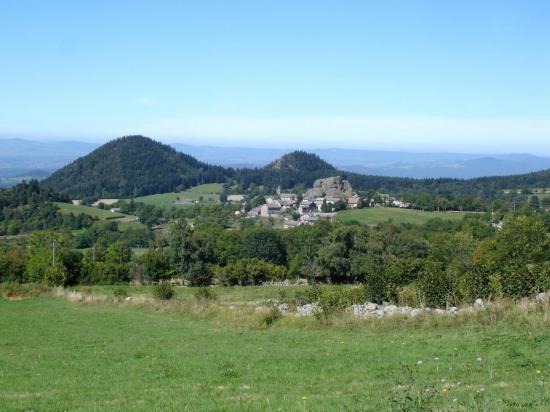 Le village de Queyrières